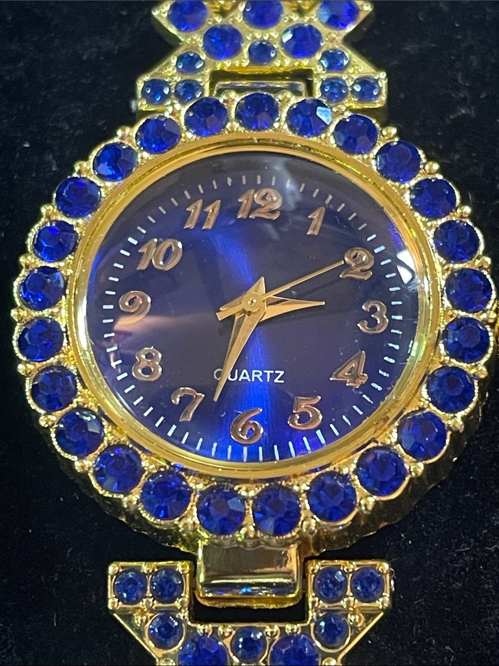 Ladies fashion Watch gold tone and blue rhinestones brand new battery